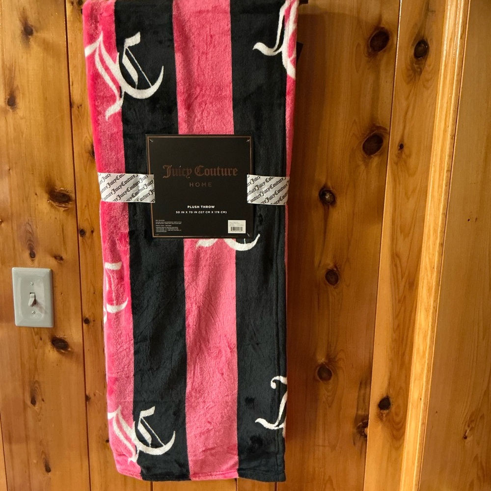 Juicy Couture Cabana Plush Hot Pink Striped 50"X70" Fuzzy Throw Blanket